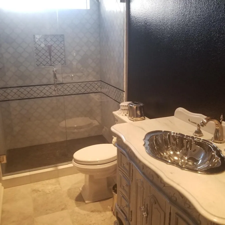 Professional plumbing work and bathroom remodeling in San Juan